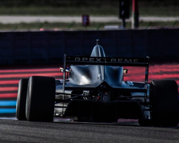 f1 car on the French gp circuit