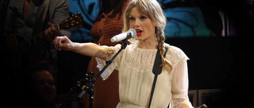 Taylor Swift performing in Sydney, Australia in 2012.