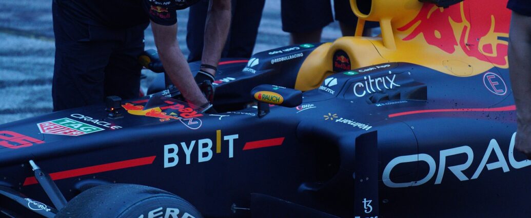Formula 2