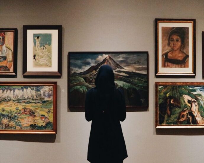 UK Prime Minister Rishi Sunak considers arts to be a "rip-off degrees"