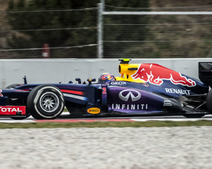 Image shows a Formula 1 car.