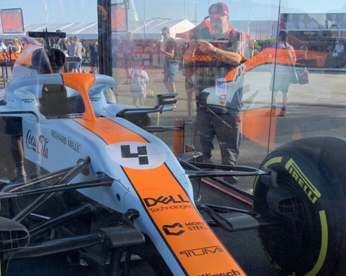 Image shows a Formula 1 McLaren car.