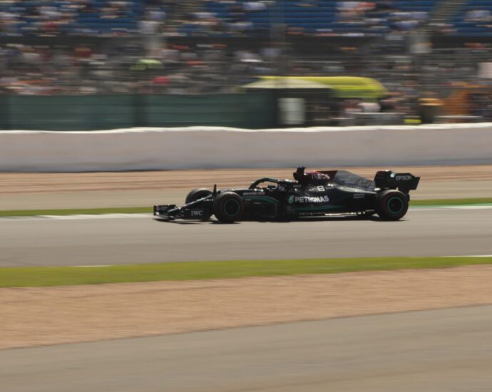 Image shows a Formula 1 car.