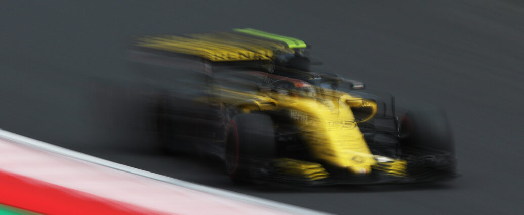 Carlos Sainz racing [Sainz Australian Grand Prix]