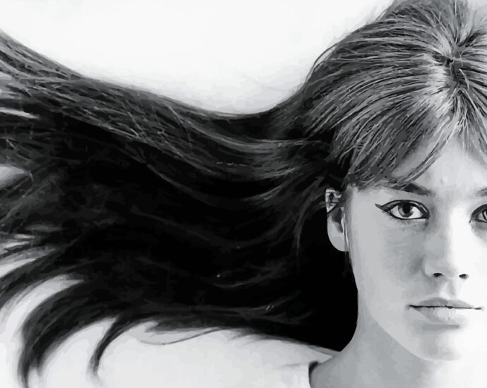 Black and white close up shot of Francoise Hardy