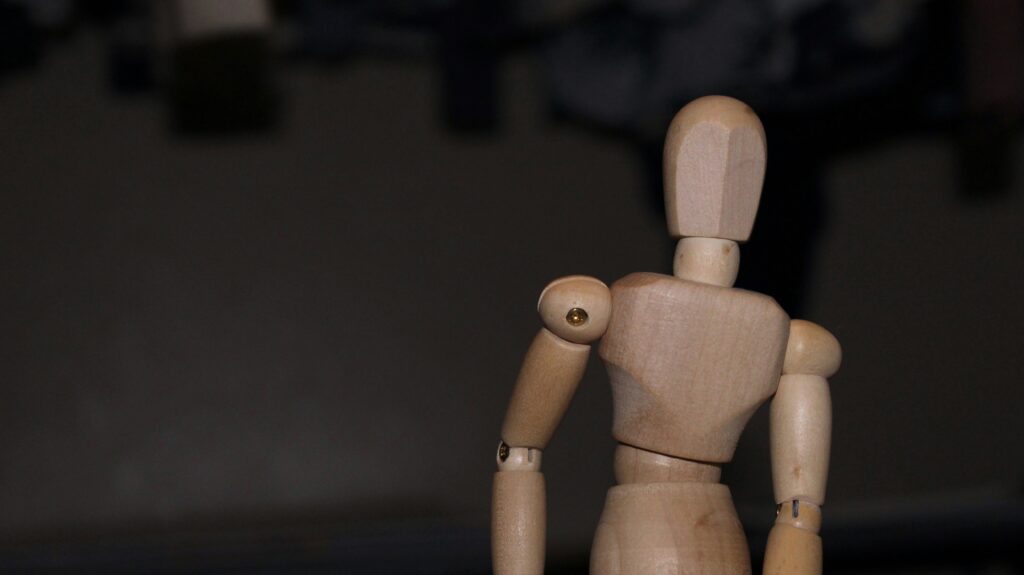 A drawing doll in a neutral upright position.